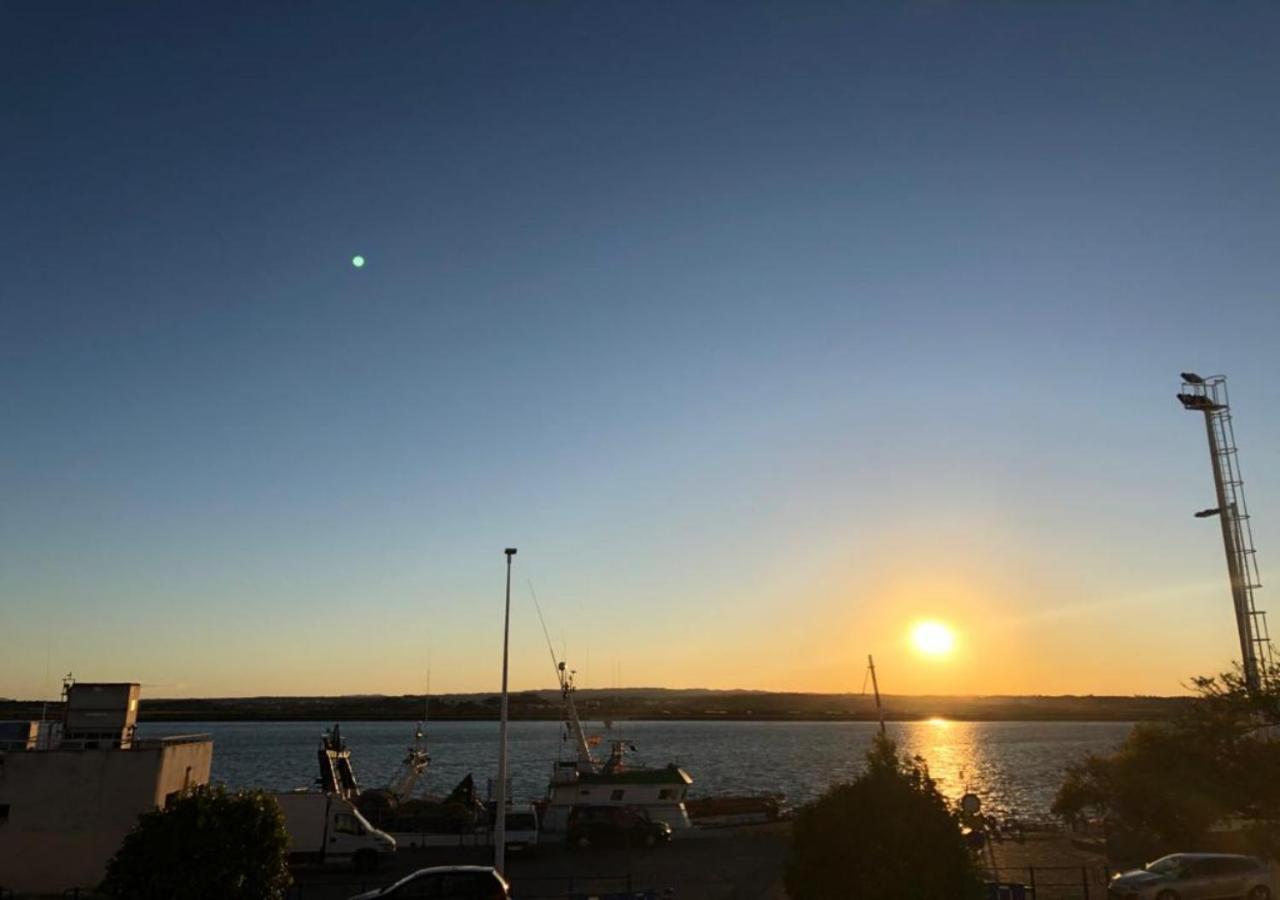 Apartamento Mirando Al Guadiana Centro アヤモンテ エクステリア 写真